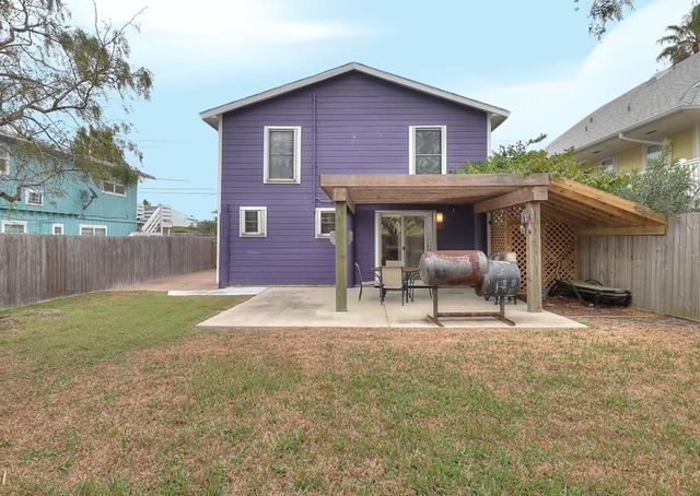 1116 S Station St, Port Aransas, TX 78373