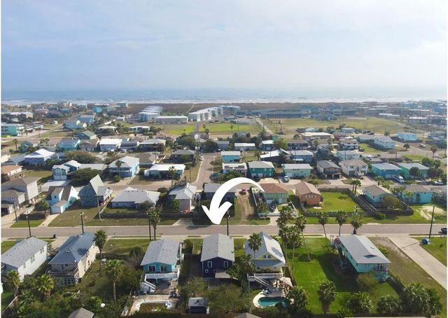 1116 S Station St, Port Aransas, TX 78373