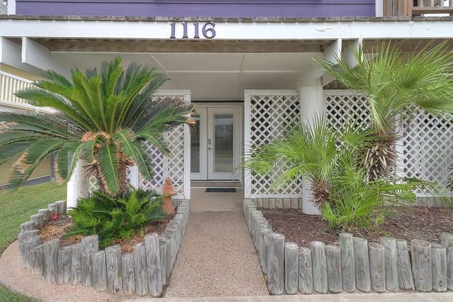 1116 S Station St, Port Aransas, TX 78373