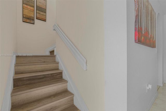 755 E Mowry Ct, Homestead, FL 33030