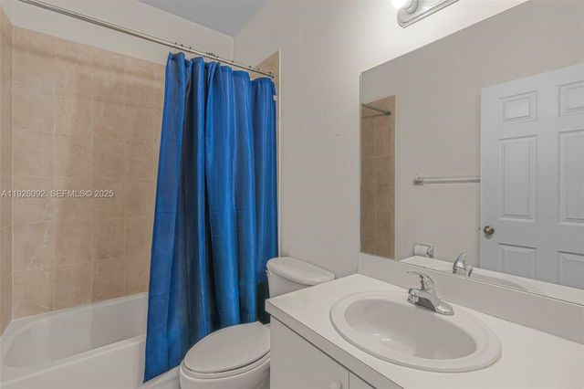 755 E Mowry Ct, Homestead, FL 33030