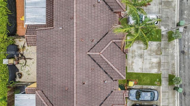 755 E Mowry Ct, Homestead, FL 33030