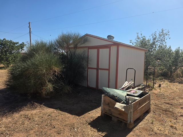 149 Manzano View Road, Los Lunas, NM 87031