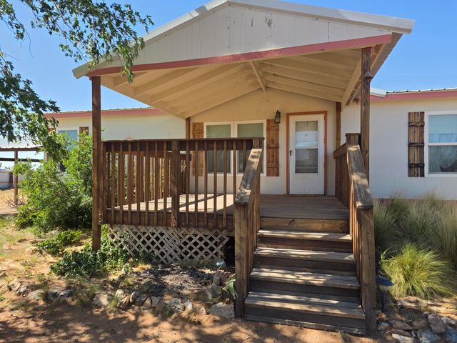 149 Manzano View Road, Los Lunas, NM 87031