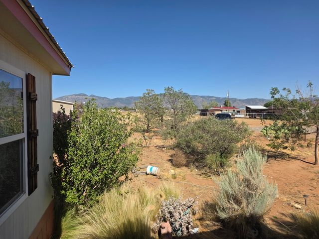 149 Manzano View Road, Los Lunas, NM 87031