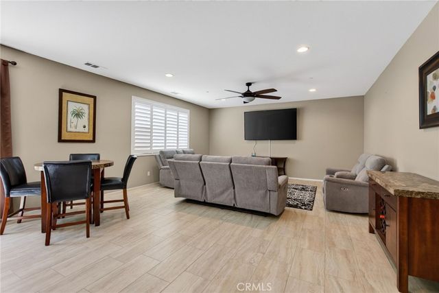 16796 Golden Bluff Loop, Riverside, CA 92503