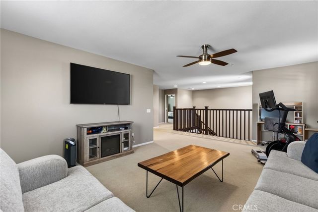 16796 Golden Bluff Loop, Riverside, CA 92503