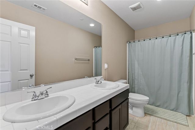 16796 Golden Bluff Loop, Riverside, CA 92503