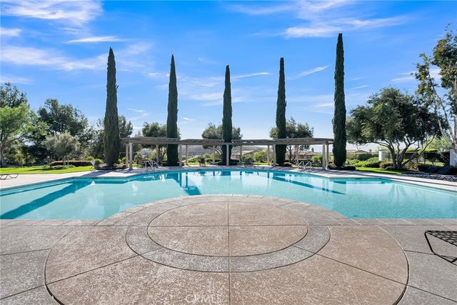 16796 Golden Bluff Loop, Riverside, CA 92503