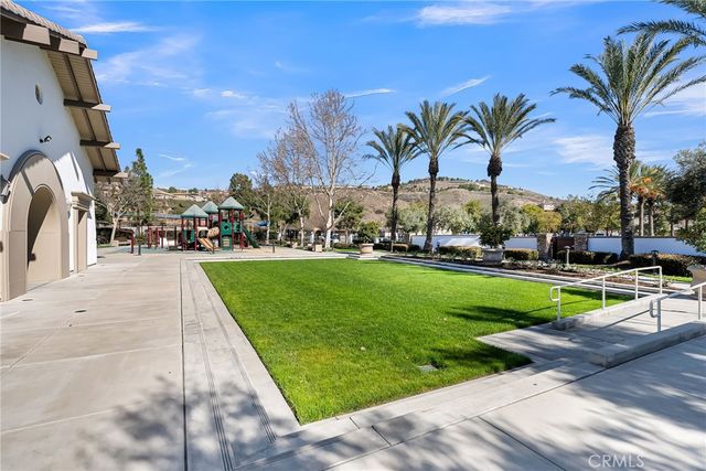 16796 Golden Bluff Loop, Riverside, CA 92503