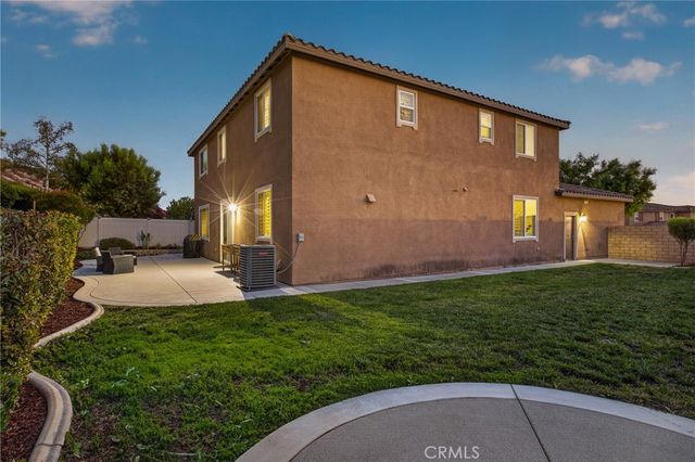 16796 Golden Bluff Loop, Riverside, CA 92503