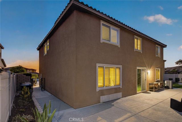 16796 Golden Bluff Loop, Riverside, CA 92503