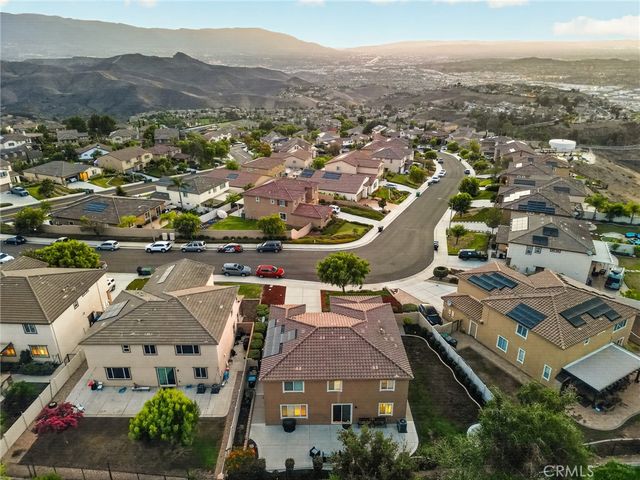 16796 Golden Bluff Loop, Riverside, CA 92503
