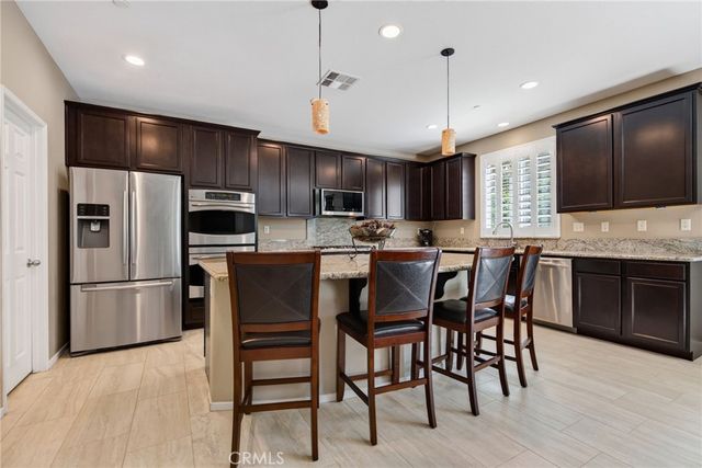 16796 Golden Bluff Loop, Riverside, CA 92503
