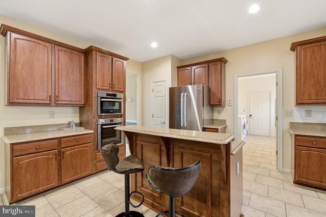 4675 YORKSHIRE DR, Ellicott City, MD 21043