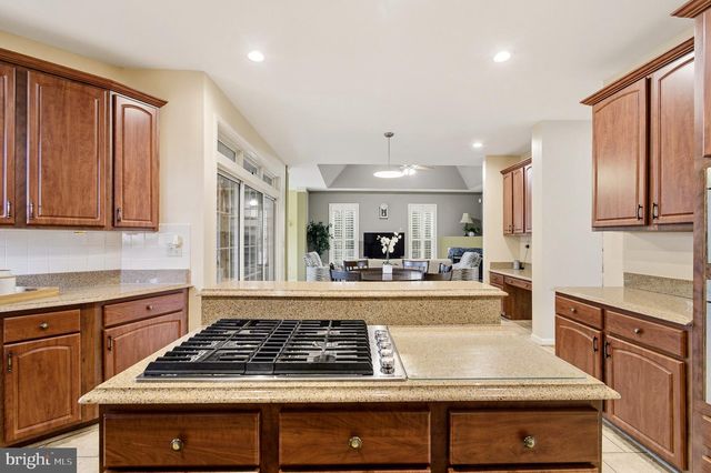 4675 YORKSHIRE DR, Ellicott City, MD 21043