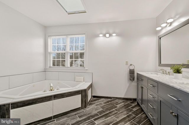 4675 YORKSHIRE DR, Ellicott City, MD 21043