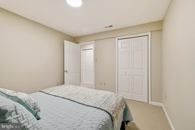 4675 YORKSHIRE DR, Ellicott City, MD 21043