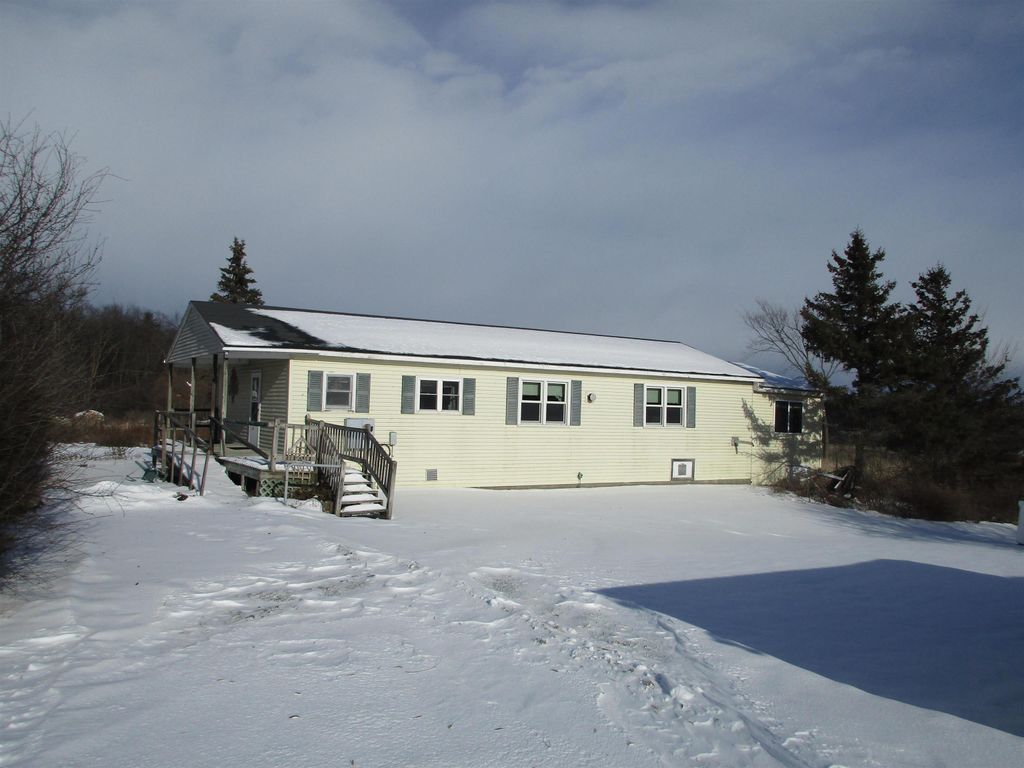56 Danyow Drive, Addison, VT 05491