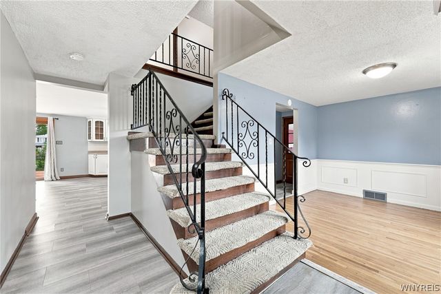 102 Lou Drive, Cheektowaga, NY 14043