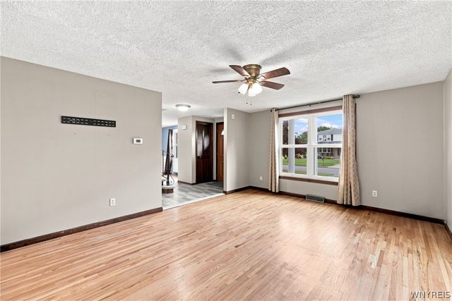 102 Lou Drive, Cheektowaga, NY 14043