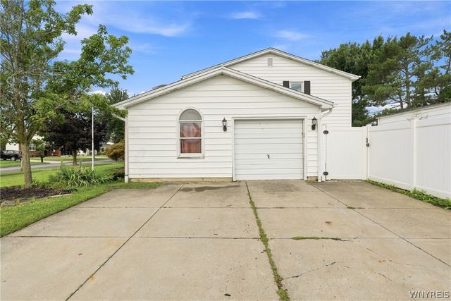 102 Lou Drive, Cheektowaga, NY 14043