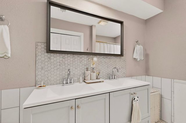 153 Sheri Lane, Hurst, TX 76053