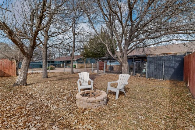 153 Sheri Lane, Hurst, TX 76053