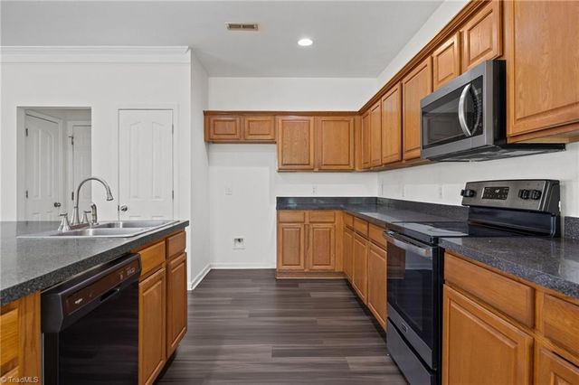 2211 Rindle Drive, High Point, NC 27262