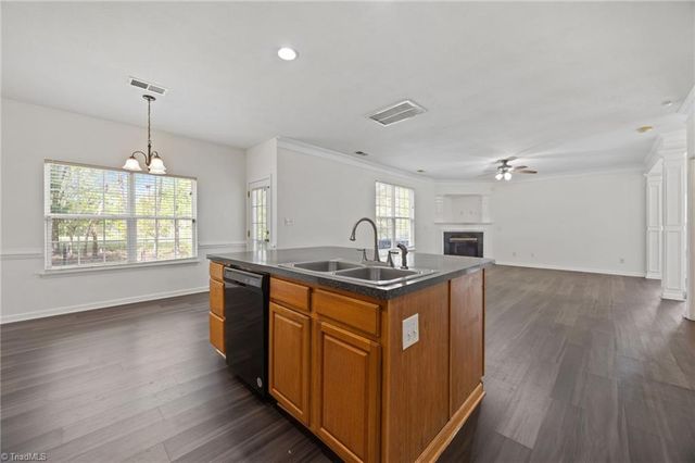 2211 Rindle Drive, High Point, NC 27262