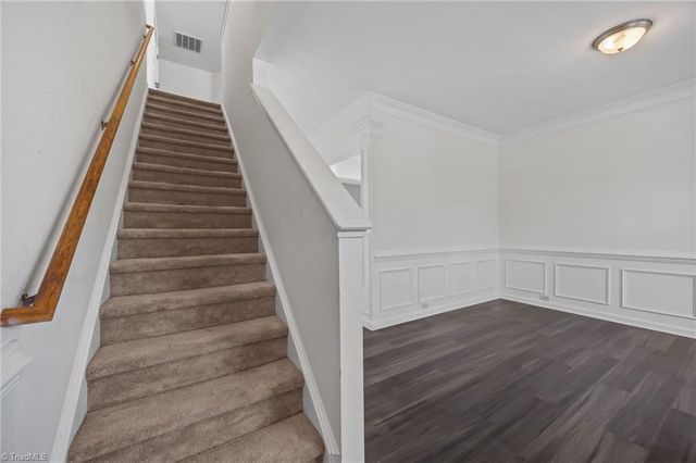 2211 Rindle Drive, High Point, NC 27262