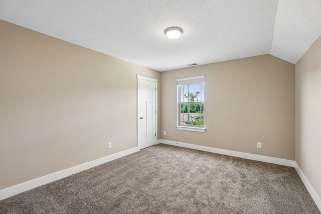 212 Ralen Ave, Christiana, TN 37037