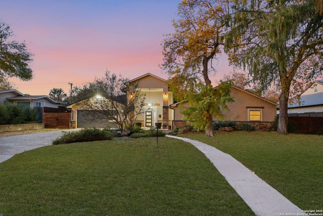 1069 IVY LN, Terrell Hills, TX 78209