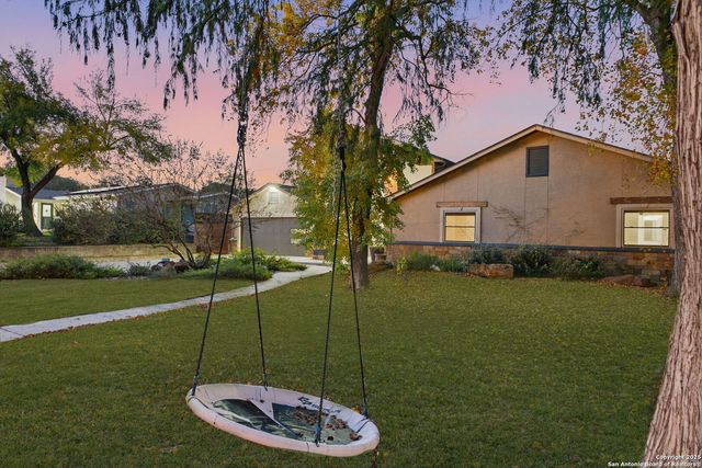 1069 IVY LN, Terrell Hills, TX 78209