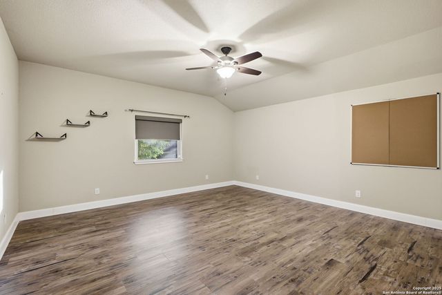 1069 IVY LN, Terrell Hills, TX 78209