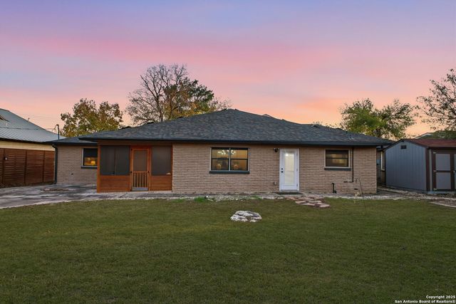 1069 IVY LN, Terrell Hills, TX 78209