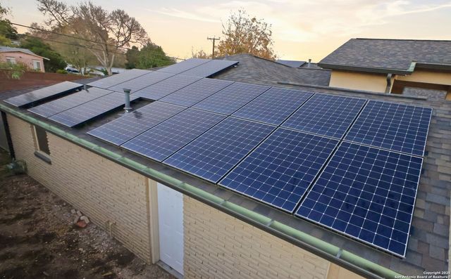 1069 IVY LN, Terrell Hills, TX 78209