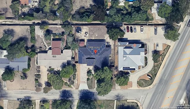 1069 IVY LN, Terrell Hills, TX 78209