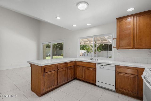 248 Cedar Heights Drive, Thousand Oaks, CA 91360