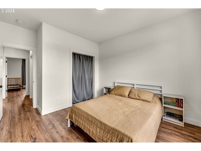 102 W OAK St, Yacolt, WA 98675