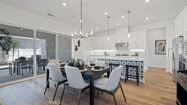 24519 Via La Sombrilla, Valencia, CA 91354