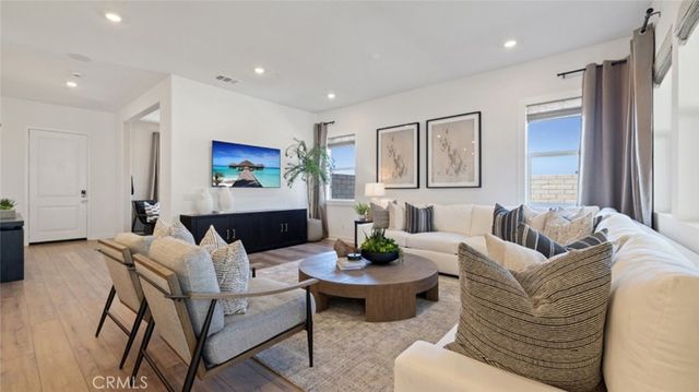 24519 Via La Sombrilla, Valencia, CA 91354