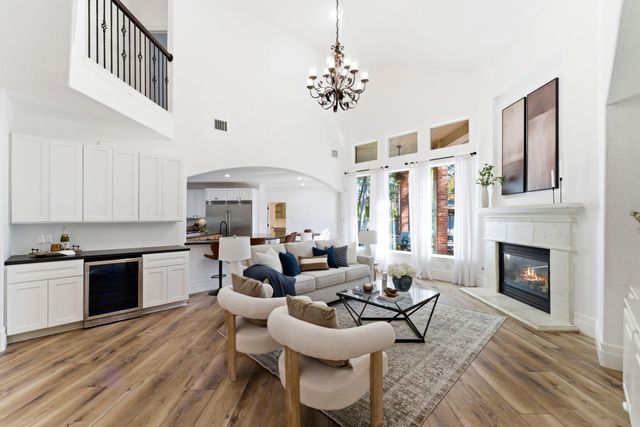 3 Graylin Woods Place, The Woodlands, TX 77382