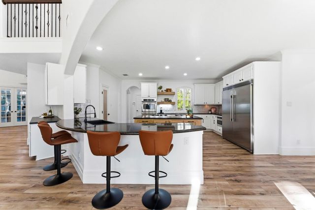 3 Graylin Woods Place, The Woodlands, TX 77382