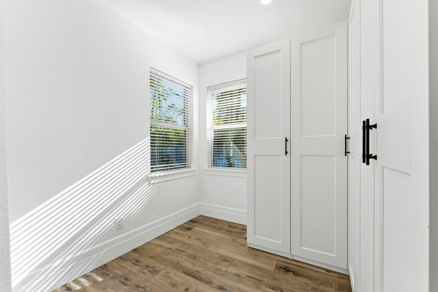 3 Graylin Woods Place, The Woodlands, TX 77382