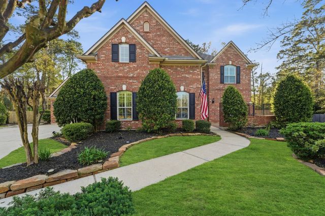 3 Graylin Woods Place, The Woodlands, TX 77382