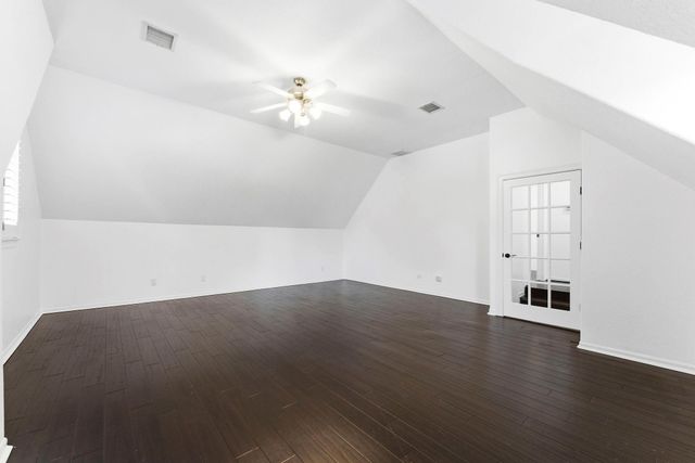 3 Graylin Woods Place, The Woodlands, TX 77382