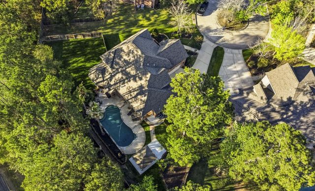 3 Graylin Woods Place, The Woodlands, TX 77382