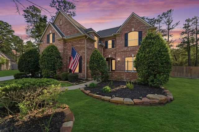 3 Graylin Woods Place, The Woodlands, TX 77382