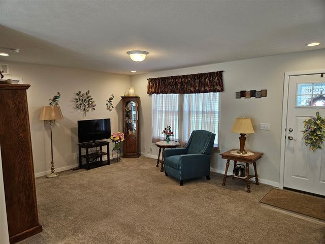 6543 W Meadowlark Drive, Jenison, MI 49428